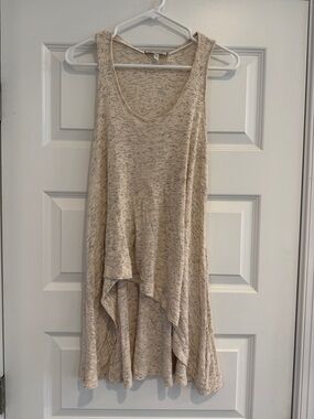 Women’s Sleeveless High-Low Tank Top - Beige